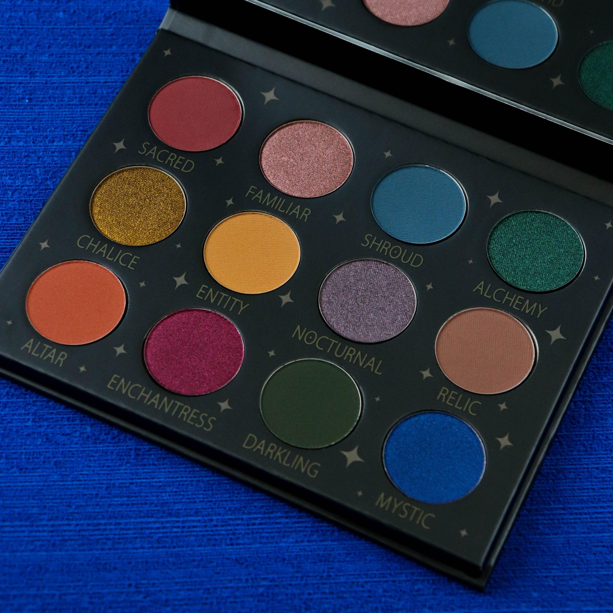 Shroud Cosmetics hotsell Arcana palette